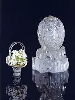 Surprise Collection: The Winter Egg, 1913 (quartz, platinum, orthoclase, diamonds