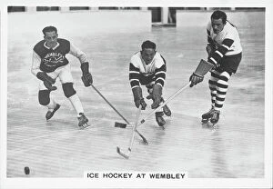 Brent Mouse Mat Collection: Winter Scenes, 1937: Ice Hockey at Wembley (b/w photo)