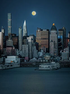 Sight Collection: Lunar Elegance over Manhattan