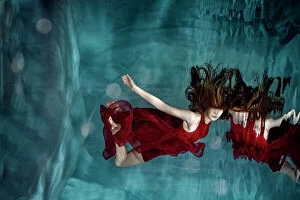 Underwater Fine Art Print Collection: Red dress