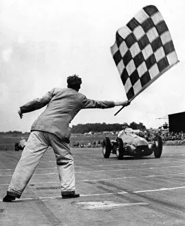 Motor Racing Circuit Collection: Alfa Romeo 158, Nino Farina winning International Trophy race at Silverstone in 1950