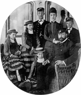 Related Images Metal Print Collection: The Prince and Princess of Wales with their family on board the royal yacht, 19th century (1910)