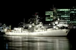National Maritime Museum Framed Print Collection: HMS Somerset strengthens her links with London