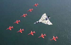 Red Arrows Photographic Print Collection: Red Arrows Farewell to Vulcan