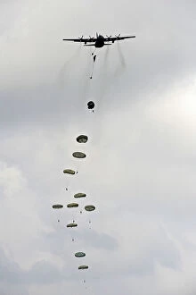 Posters Greetings Card Collection: Soldiers from 3 Para Parachute from a Hercules Aircraft