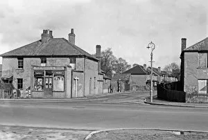Hillingdon Pillow Collection: Cranford High Street, junction Bath Road, Cranford Circa 1936