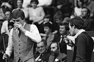 Snooker Fine Art Print Collection: Embassy World Professional Snooker Championship at The Crucible, Sheffield