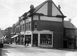 Hillingdon Collection: Palmers shop, new ironmongers shop, The Lynch, Uxbridge, London. 28th October 1932
