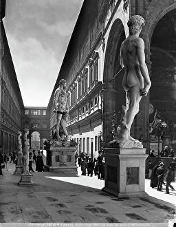 Baroque Architecture Collection: Arengario of Palazzo Vecchio with the copy of Michelangelo's David and the Ercole