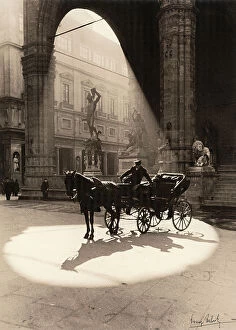 Street Scene Collection: Carriage in the Piazza della Signoria in Florence