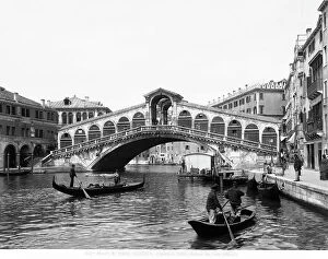 Baroque art Metal Print Collection: The city of Venice with the Rialto Bridge