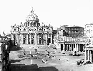 Baroque paintings Collection: View of St.Peter's with the Vatican Basilica